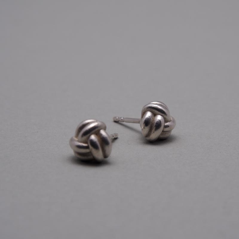 ohrstecker_cad_unendlicher_knoten_925_silber_03
